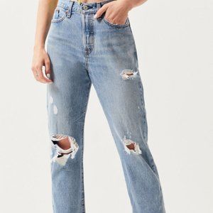 LEVI'S WEDGIE STRAIGHT JEANS SIZE 28